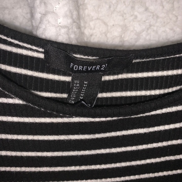 striped crop top - Picture 3 of 3